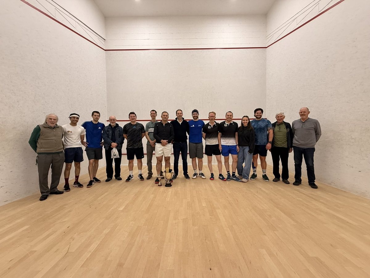 Belvedere Squash players gathered on court